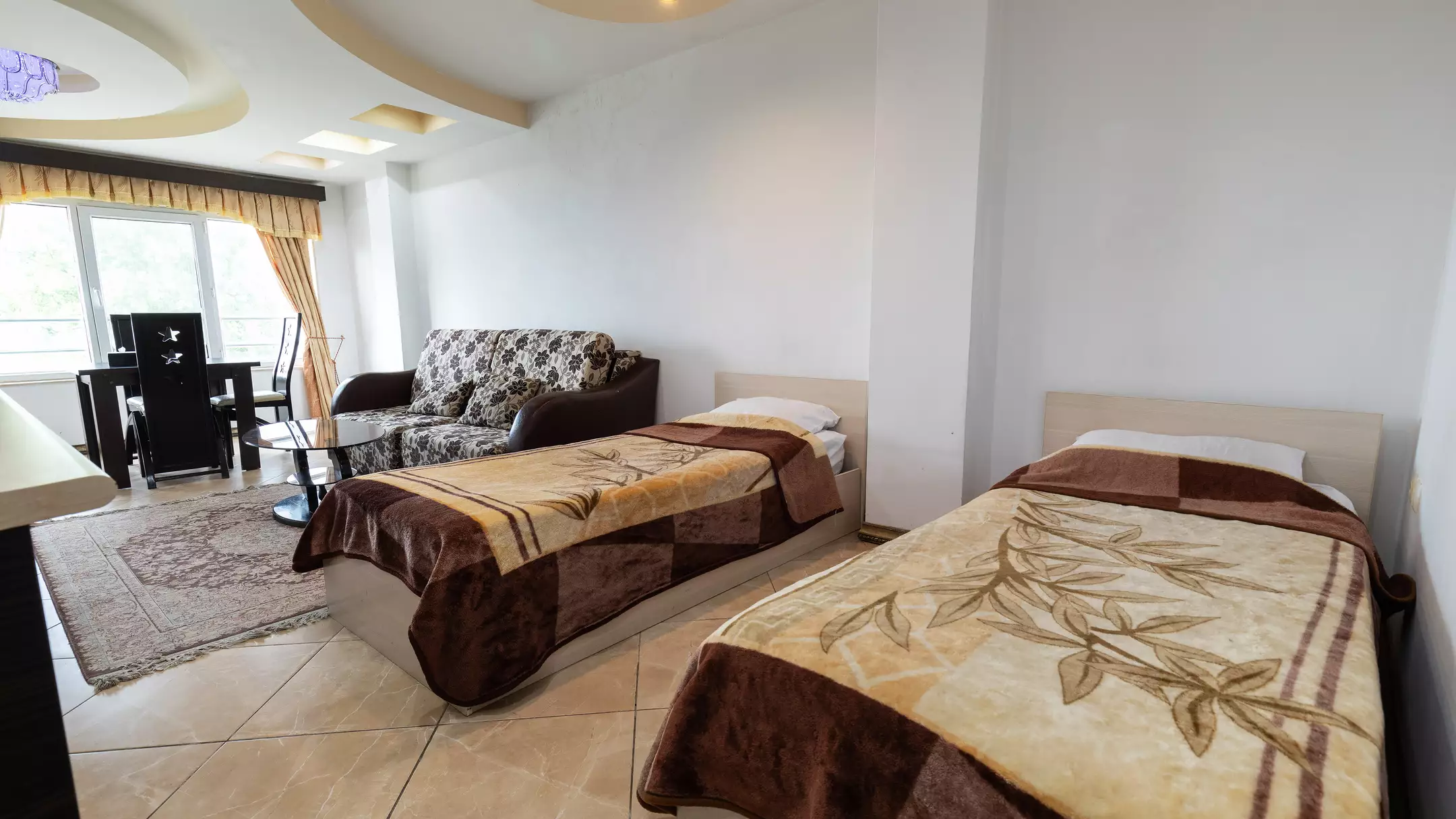 هتل آپارتمان سفیر بندر انزلی